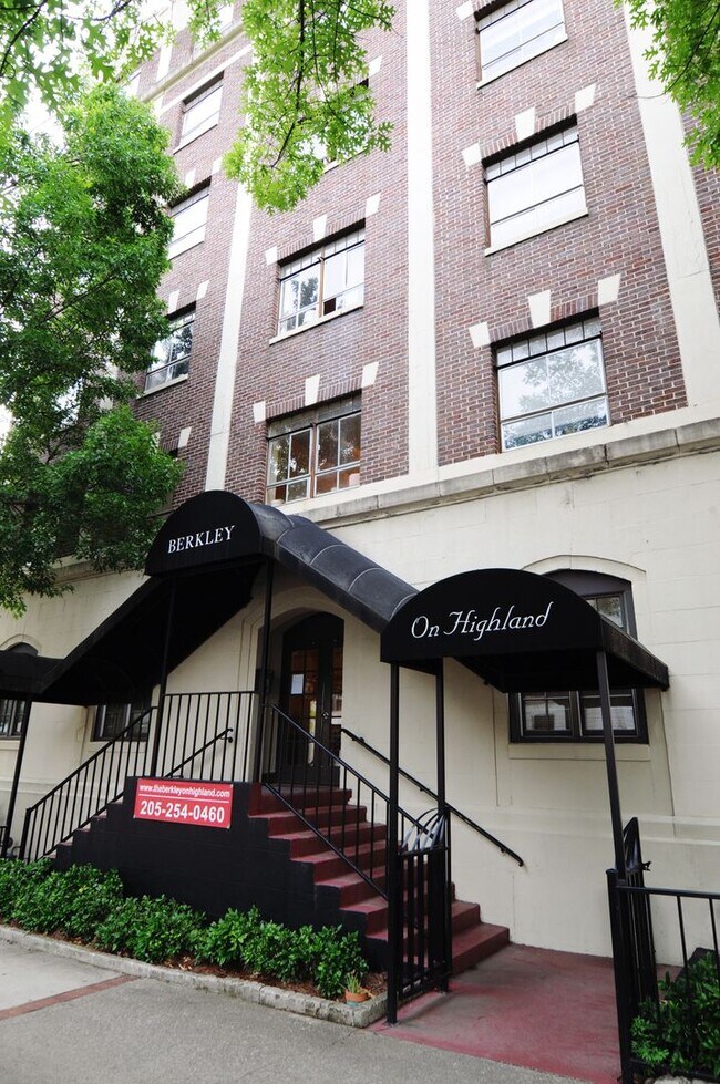 Interior Photo - BERKLEY APARTMENTS