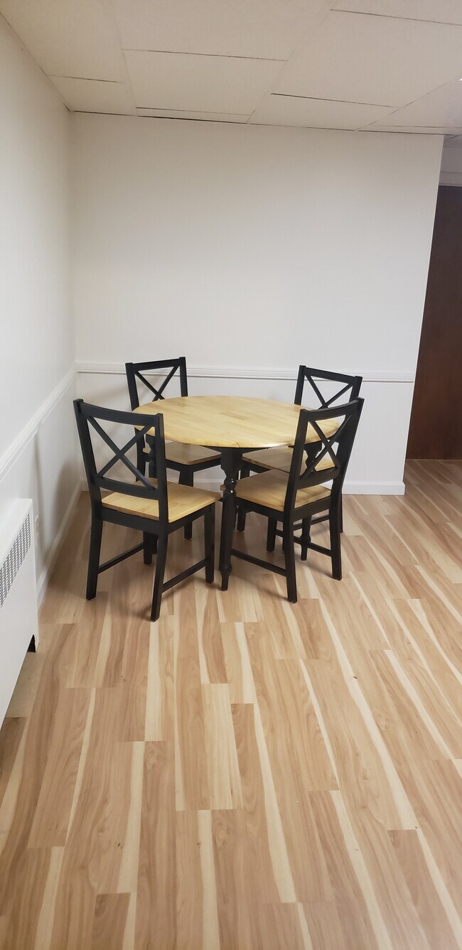 29 McKinley Ave 29 McKinley Ave Farmingdale NY 11735 Apartment Finder