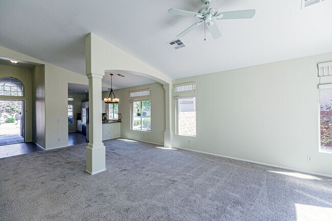 Building Photo - 1765 Baja Ln