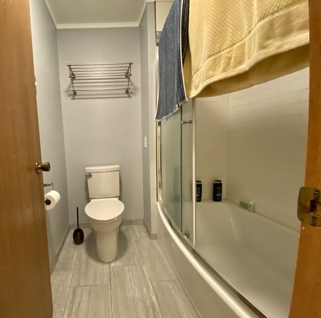 Building Photo - 2BR/2BA Plymouth Condo Available