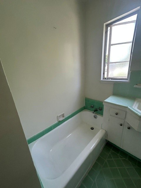 Floorplan - 1340 N. June St/6616-6622 De Longpre Ave.