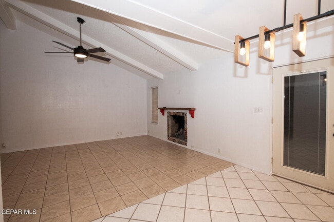 Building Photo - 11416 Lake Ozarks Dr