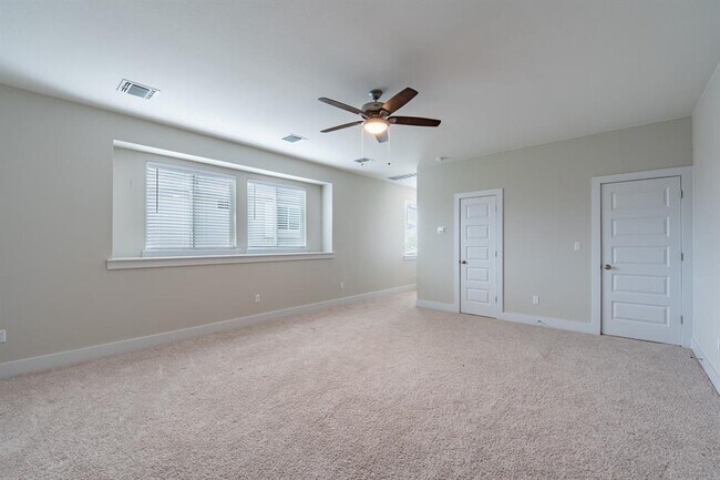 Building Photo - 1012 Heartleaf Dr