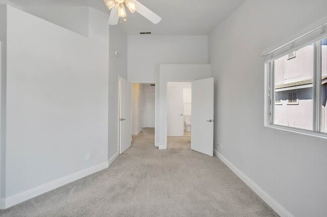 Building Photo - 4255 Taylor St