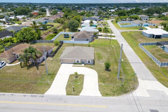 Building Photo - 4102 SW Port St Lucie Blvd