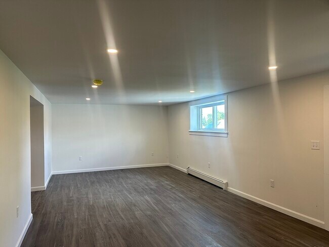 Building Photo - 446 Dudley Rd