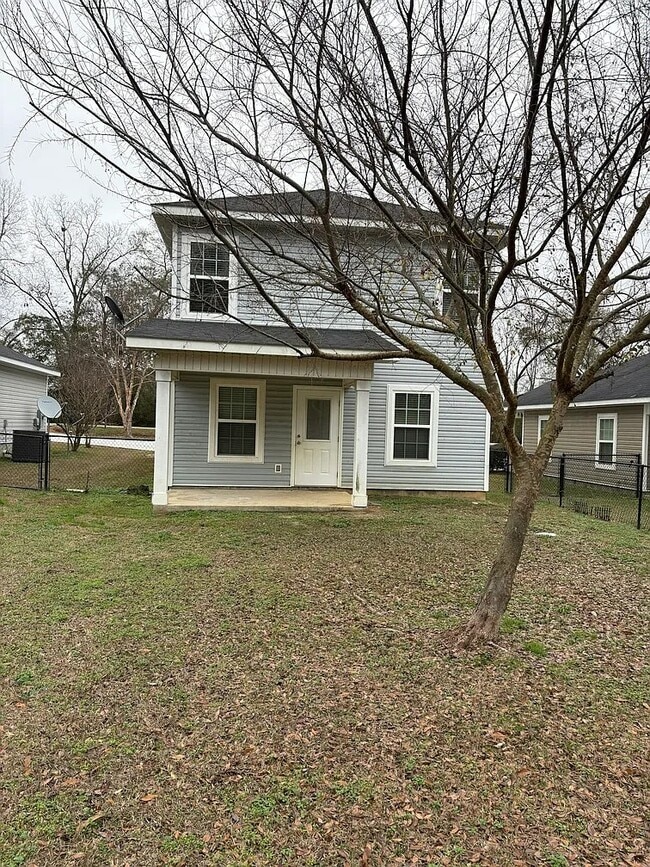 Building Photo - 2328 Middleton Rd