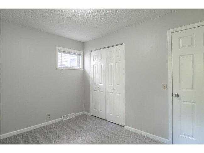 Building Photo - 1183 Edgerton St