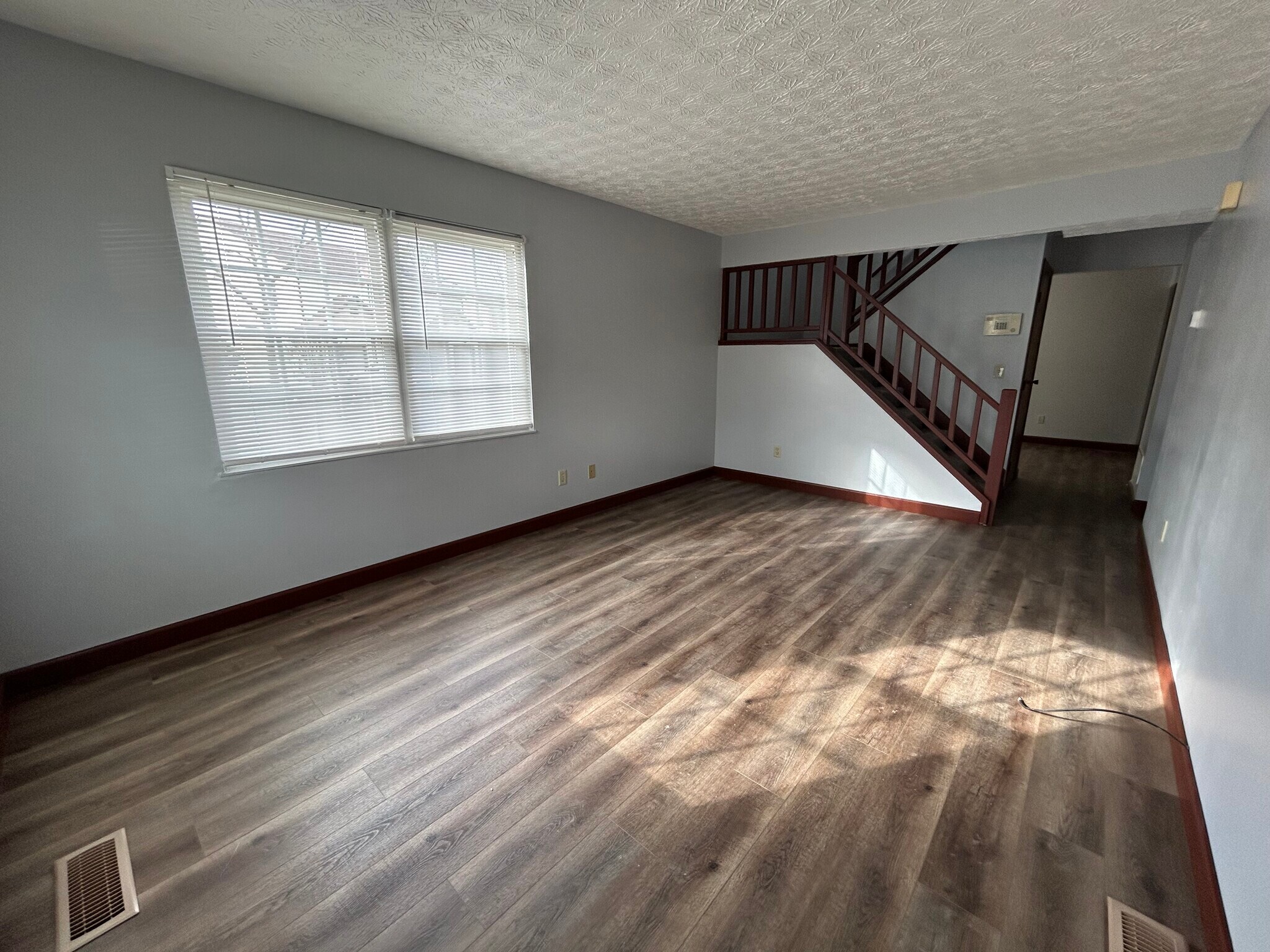 Building Photo - 4801 Lady Jane Ave