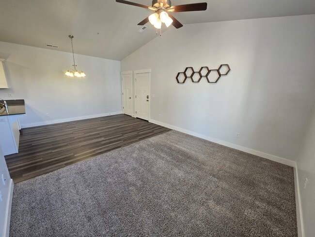 Building Photo - 1985 N 3330 W