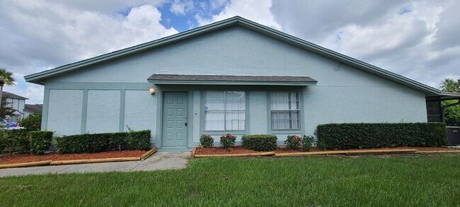 Primary Photo - Condo in Chelsea Square, Kissimmee