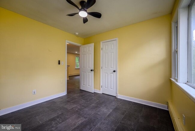 Building Photo - 6007 Bradley Ln