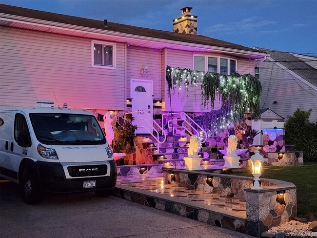 Primary Photo - 415 West Dr