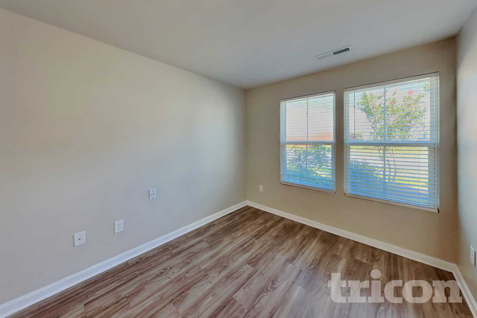 Building Photo - 38 E Lumber Ct