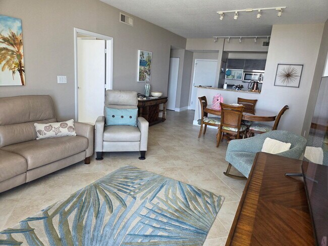 Building Photo - 550 Okeechobee Blvd