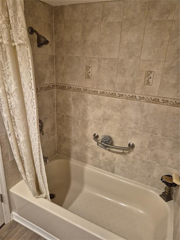 Building Photo - 4939 Floramar Terrace