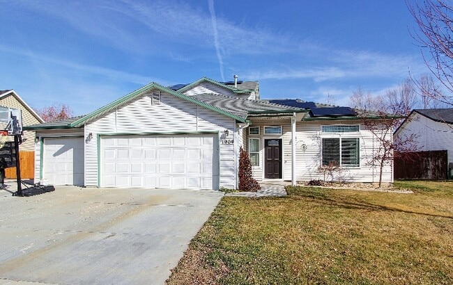 Building Photo - 1904 N Duck Hawk Ave