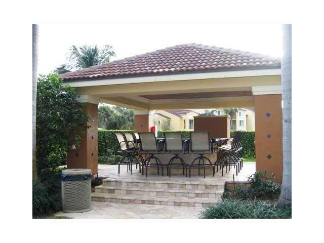 Building Photo - 123 Yacht Club Way