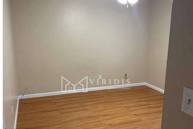 Building Photo - 1304 La Puente Dr