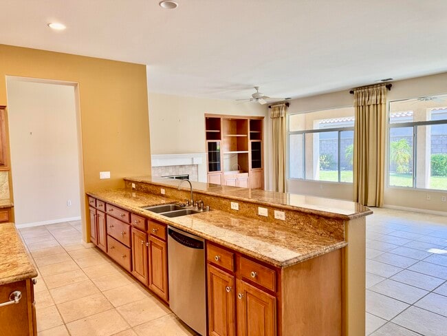 Building Photo - 78768 Yellen Dr