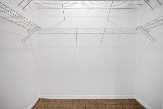 Building Photo - 124 Tesori Dr