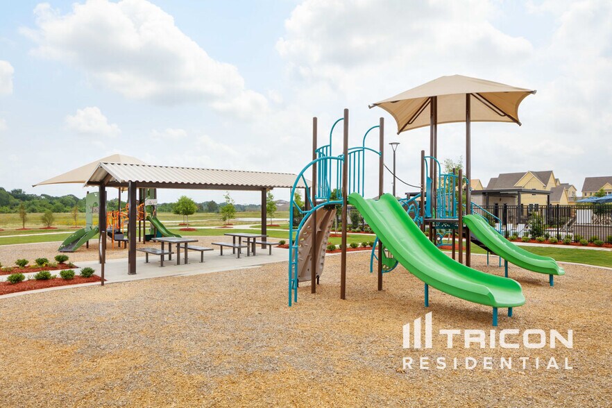 Building Photo - 22811 Terrazzo Dr