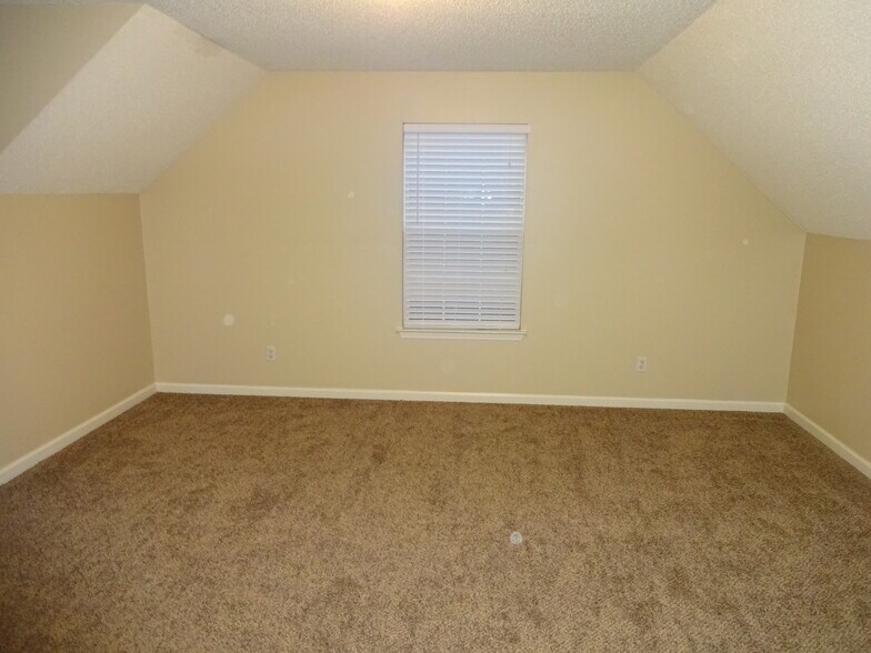 Building Photo - 1847 Rocky Water Ct