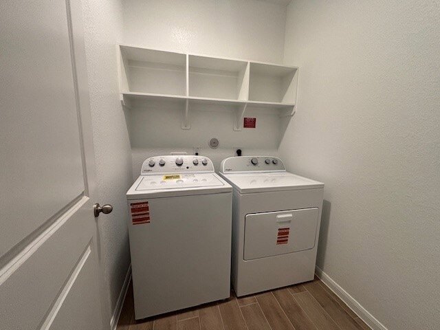 Building Photo - 5631 Pearl Vis Dr