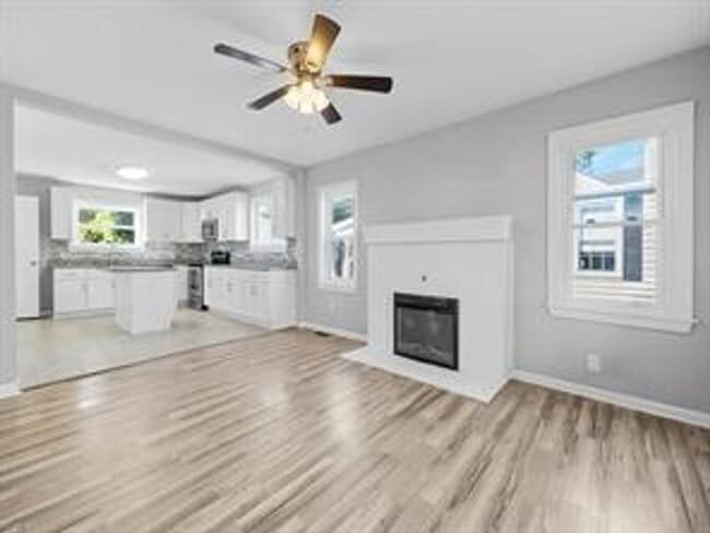 Building Photo - Check out this beautiful Cape Cod in the heart of Bayview!
