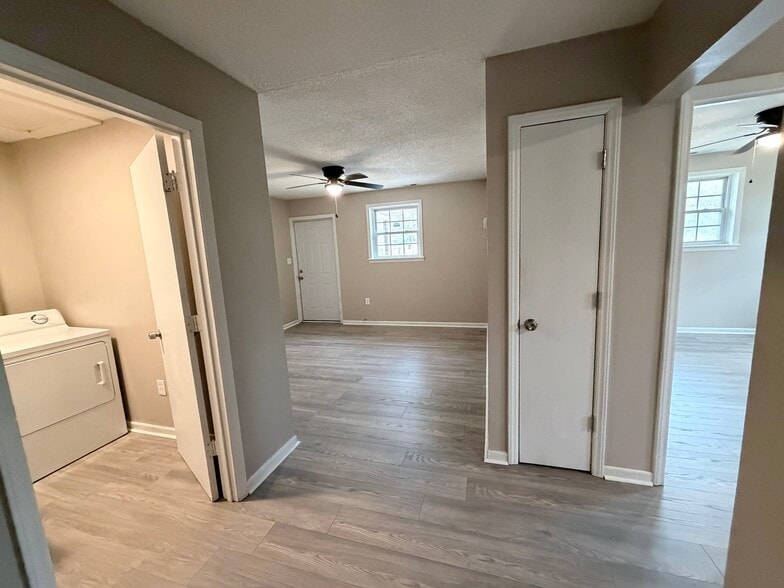 Building Photo - 125 McClure St