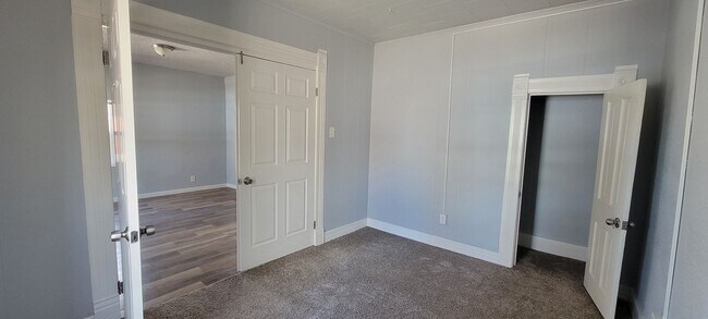 Building Photo - 408 Rudd Ave