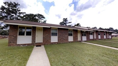 Building Photo - 245 Crabapple Cir