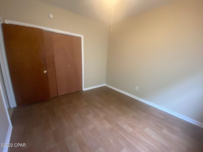 Building Photo - 3902 Wave Ave