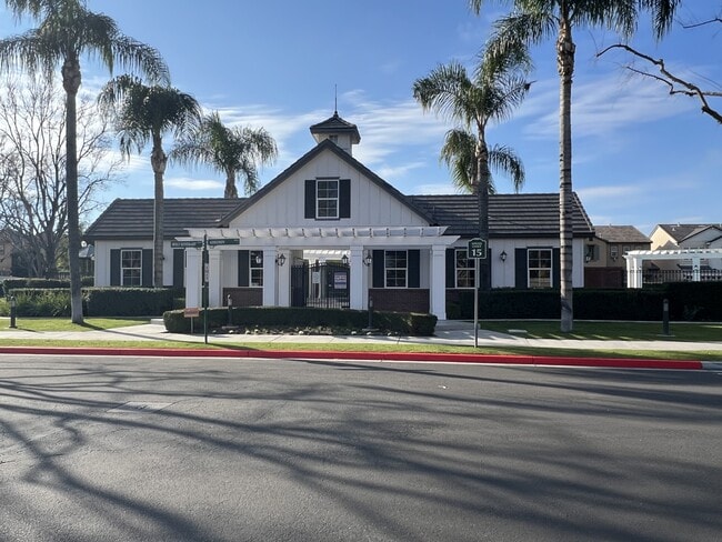 Building Photo - 1901 Delacorte Dr