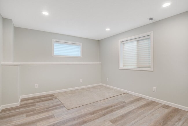 Building Photo - 4 Bed, 4 Bath House on Legends Golf Course