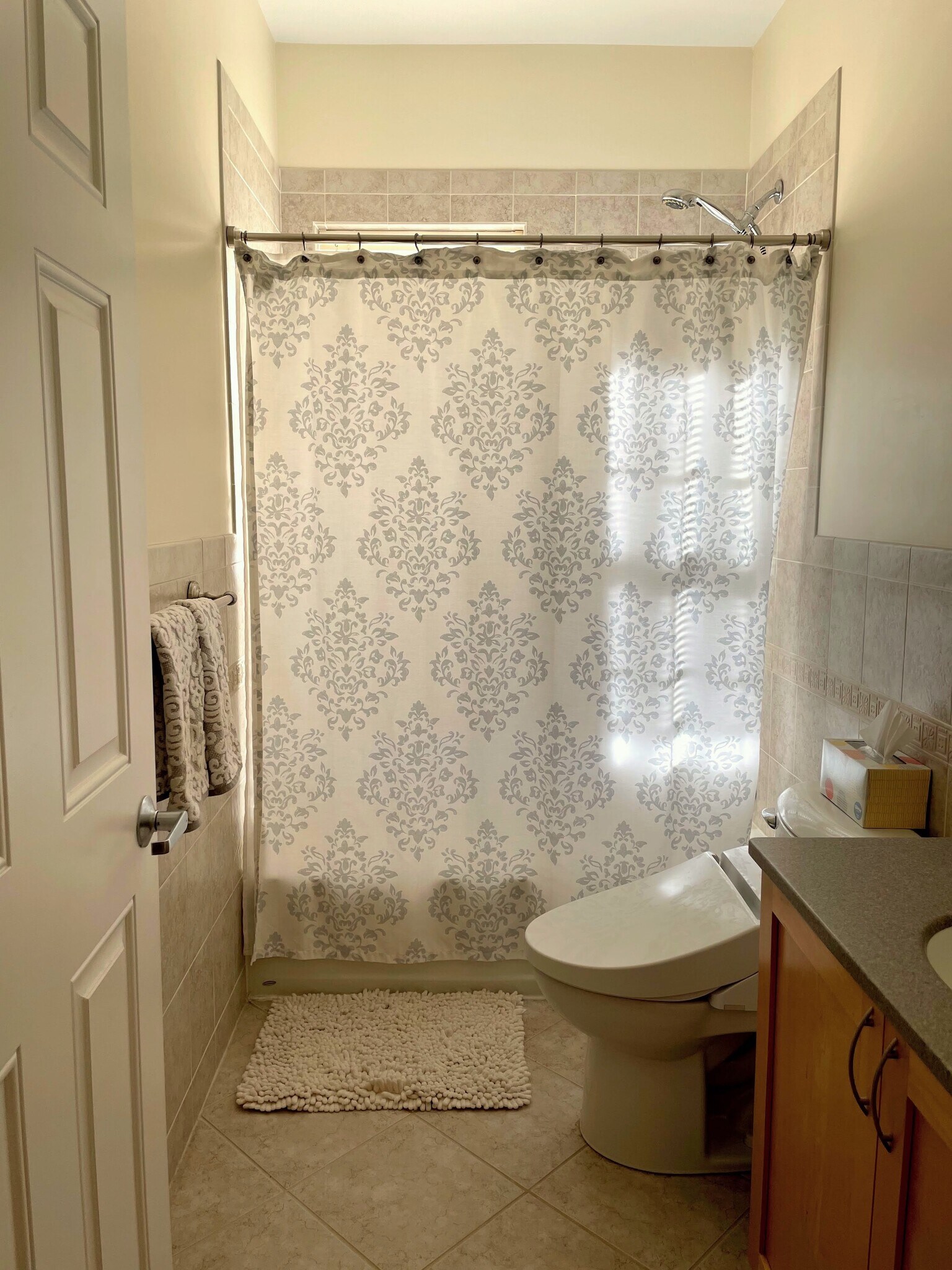 Bathroom 2 - 202 Green St