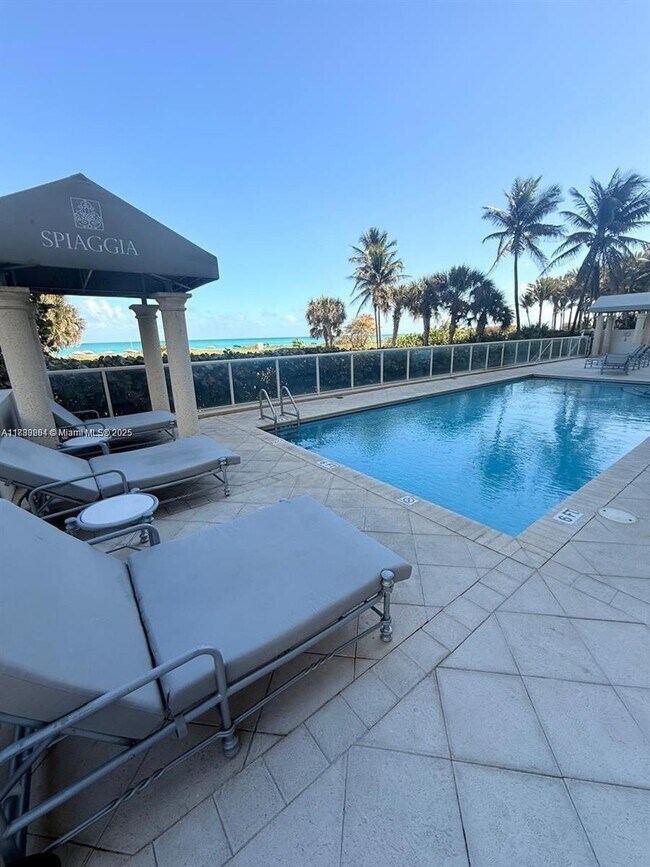 Building Photo - 9499 Collins Ave