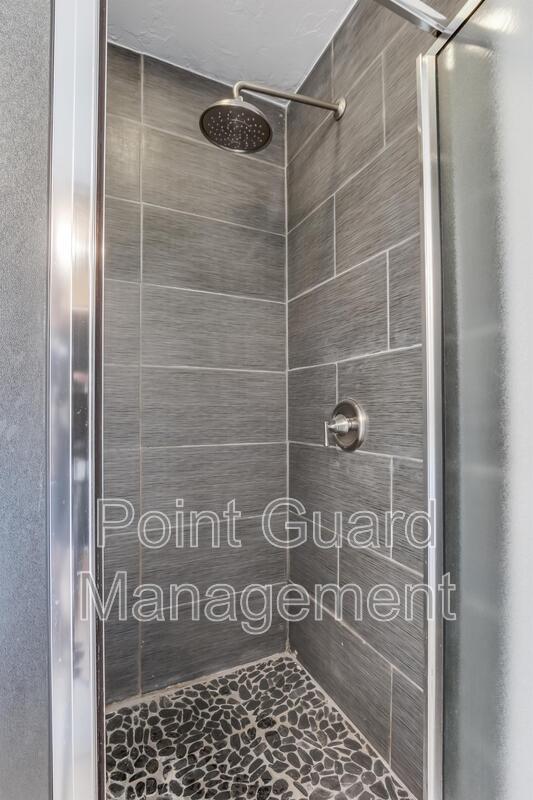 Building Photo - 10517 Queensbury Dr