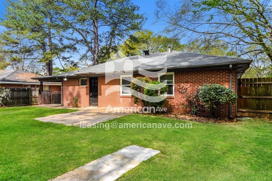 Building Photo - 3252 Willow Ln Dr