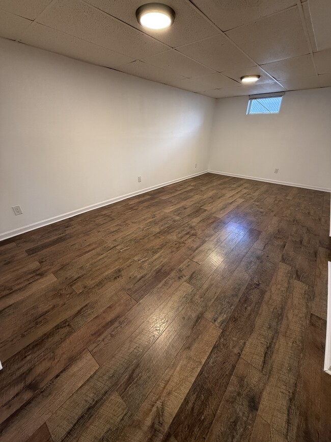 Building Photo - 4713 Diana Dr