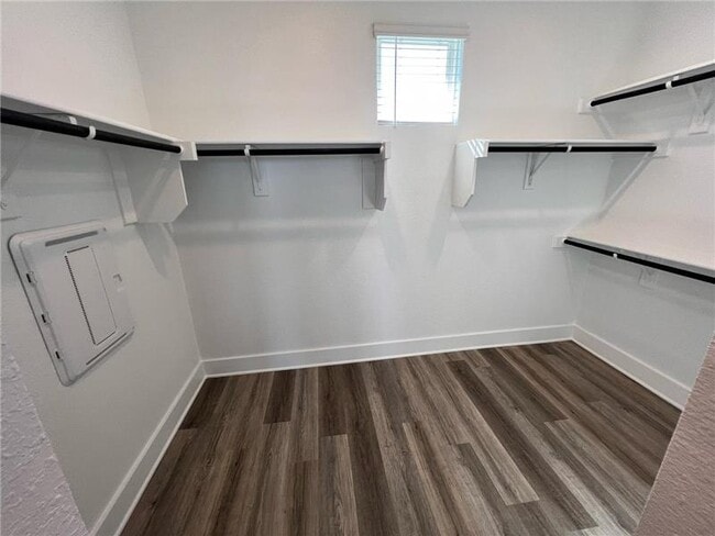 Building Photo - 1609 Cottage Dr