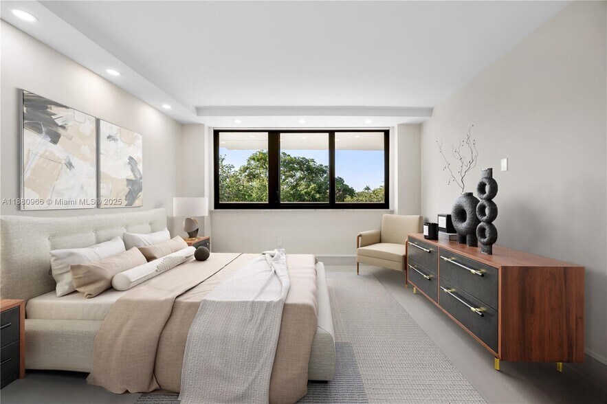 Building Photo - 700 Coral Way