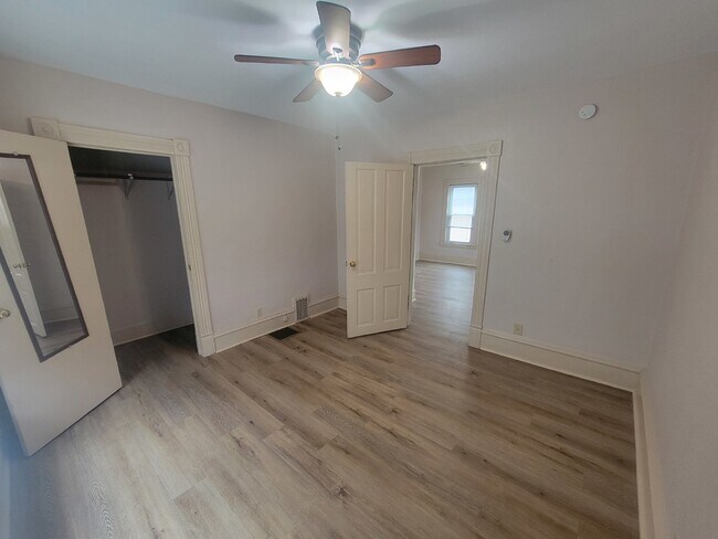 Building Photo - Upper level Duplex for RENT - VIDEO TOUR