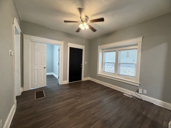 Building Photo - 2512 N 12 St