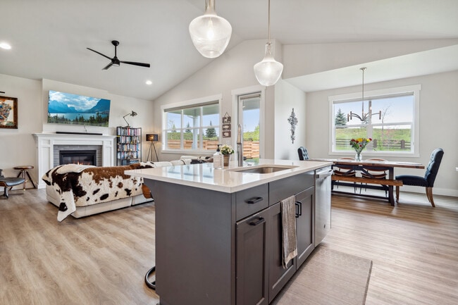 Building Photo - 138 Sage Grouse Way