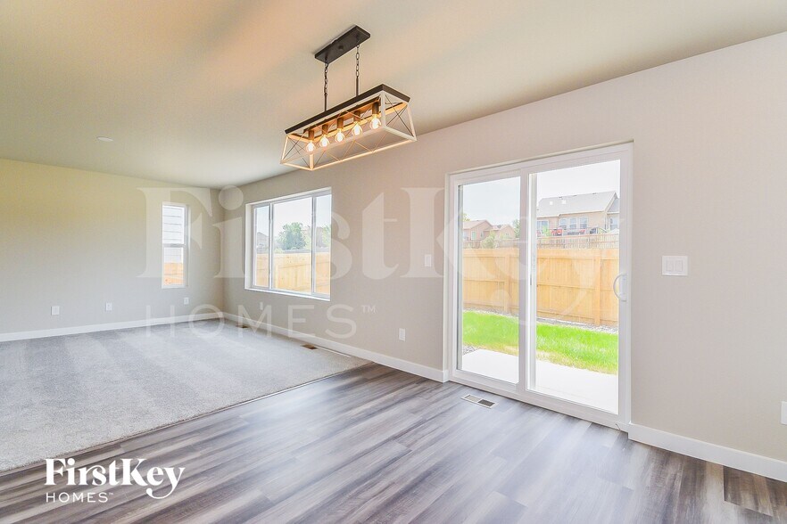 Building Photo - 10081 Luneth Dr