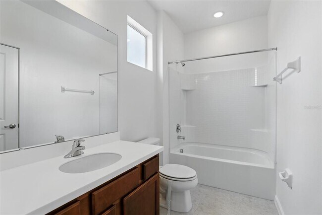 Building Photo - 251 Ballo Dr
