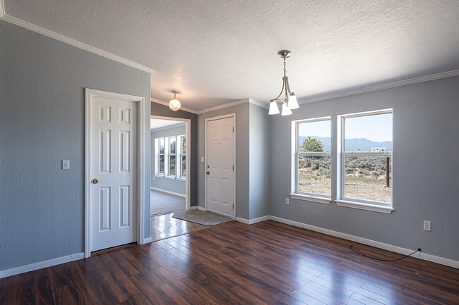 Building Photo - 49 Las Tusas Rd