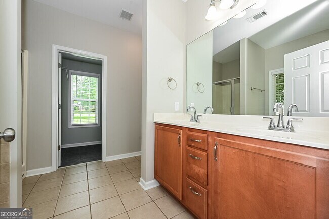 Building Photo - 114 Rockbridge Loop