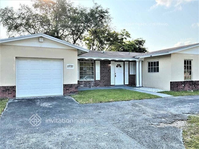 Building Photo - 11721 SW 122nd Ave